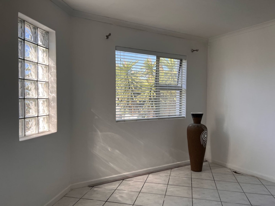 3 Bedroom Property for Sale in Parklands Western Cape